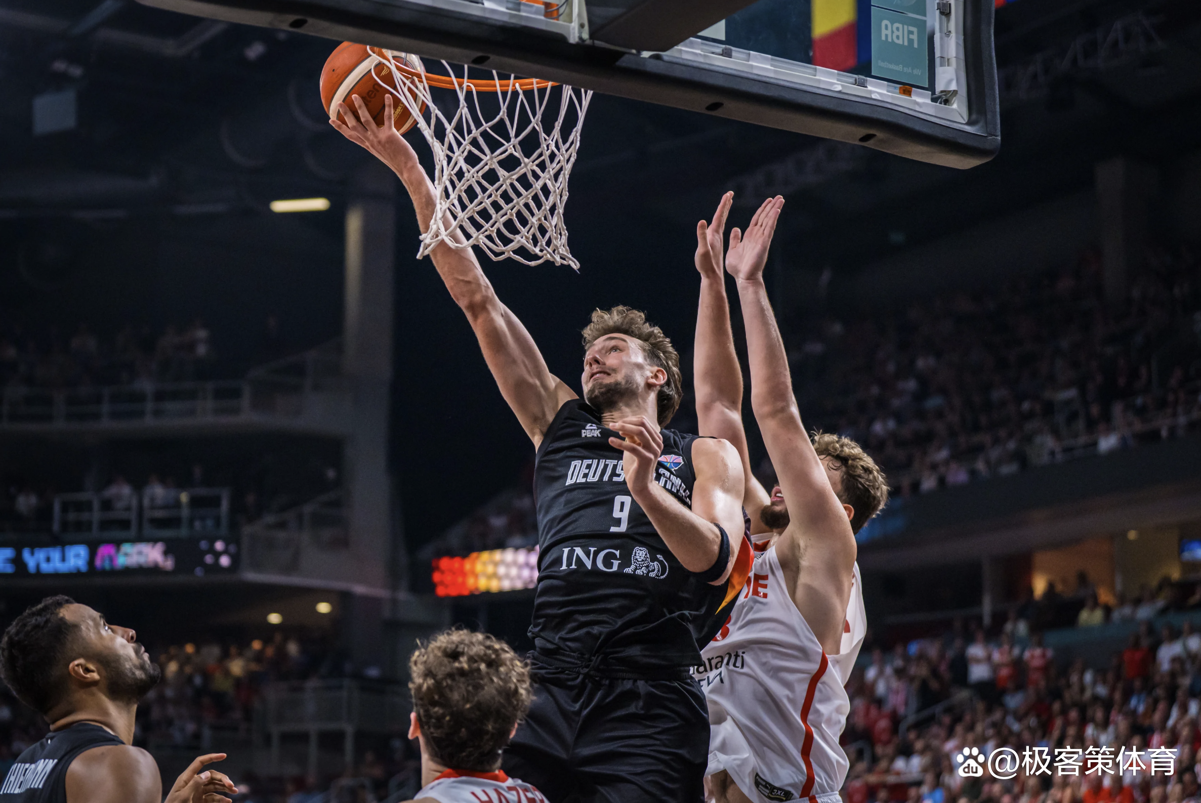 欧洲职业篮球联赛大事件,球迷热议视频